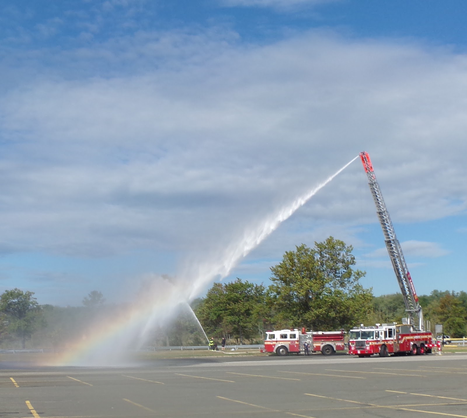 Photo of FDNY Engine 66, Ladder 61 in Bronx City, New York, United States - 4 Picture of Point of interest, Establishment, Fire station