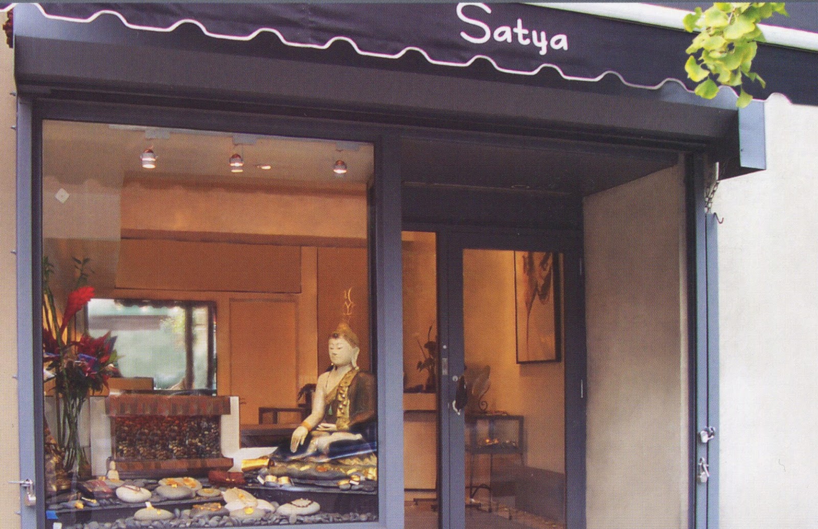 Photo of Satya Jewelry in New York City, New York, United States - 3 Picture of Point of interest, Establishment, Store, Jewelry store, Clothing store