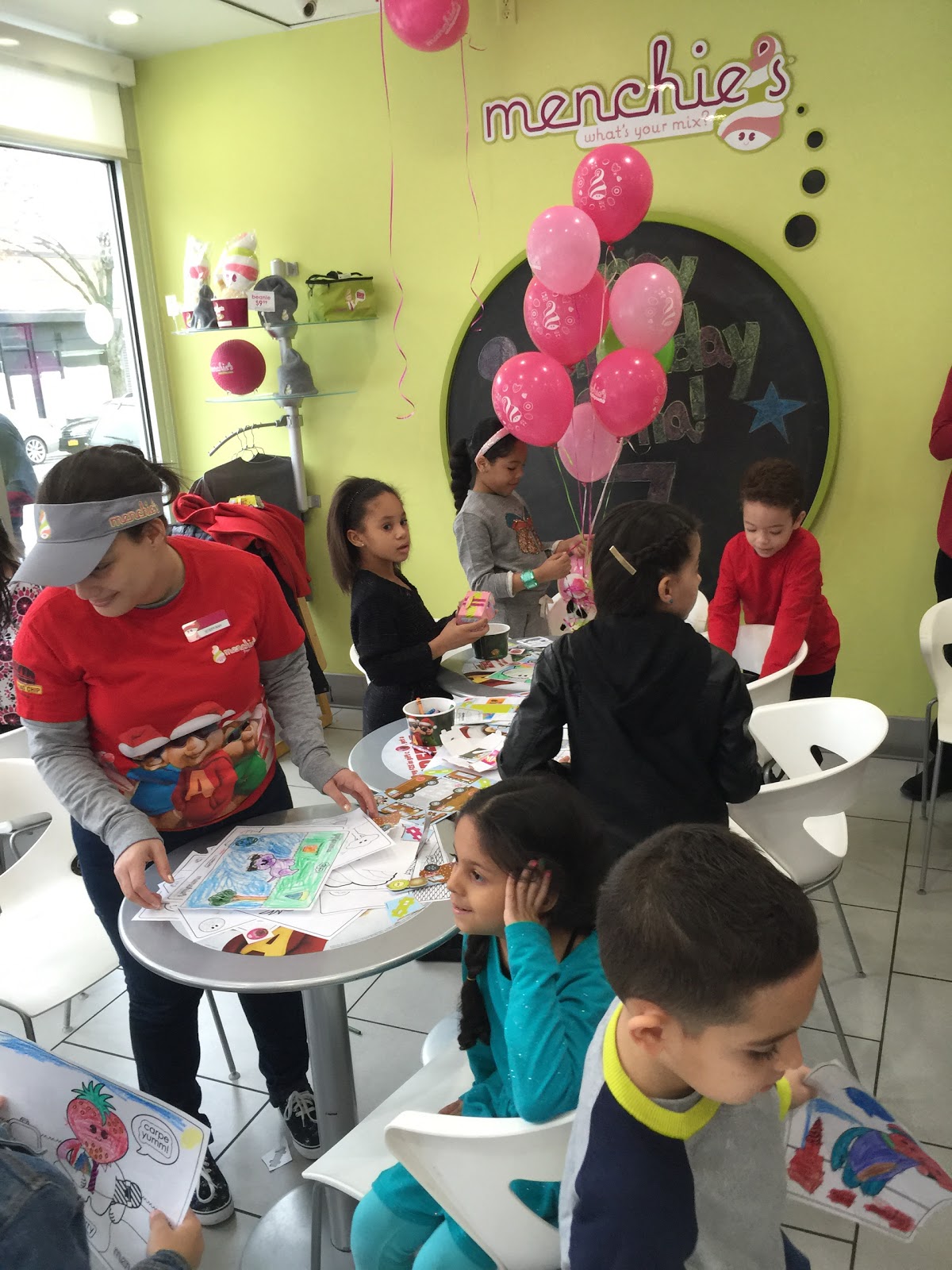 Photo of Menchie's Frozen Yogurt in Bronx City, New York, United States - 9 Picture of Food, Point of interest, Establishment, Store