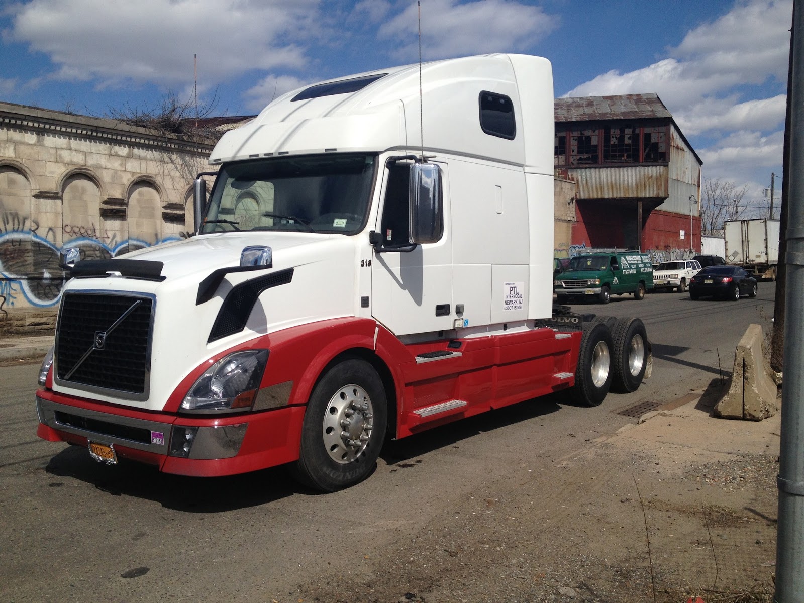 Photo of Wholesale Truck Trader - Inter Trucks USA in Brooklyn City, New York, United States - 2 Picture of Point of interest, Establishment, Car dealer, Store