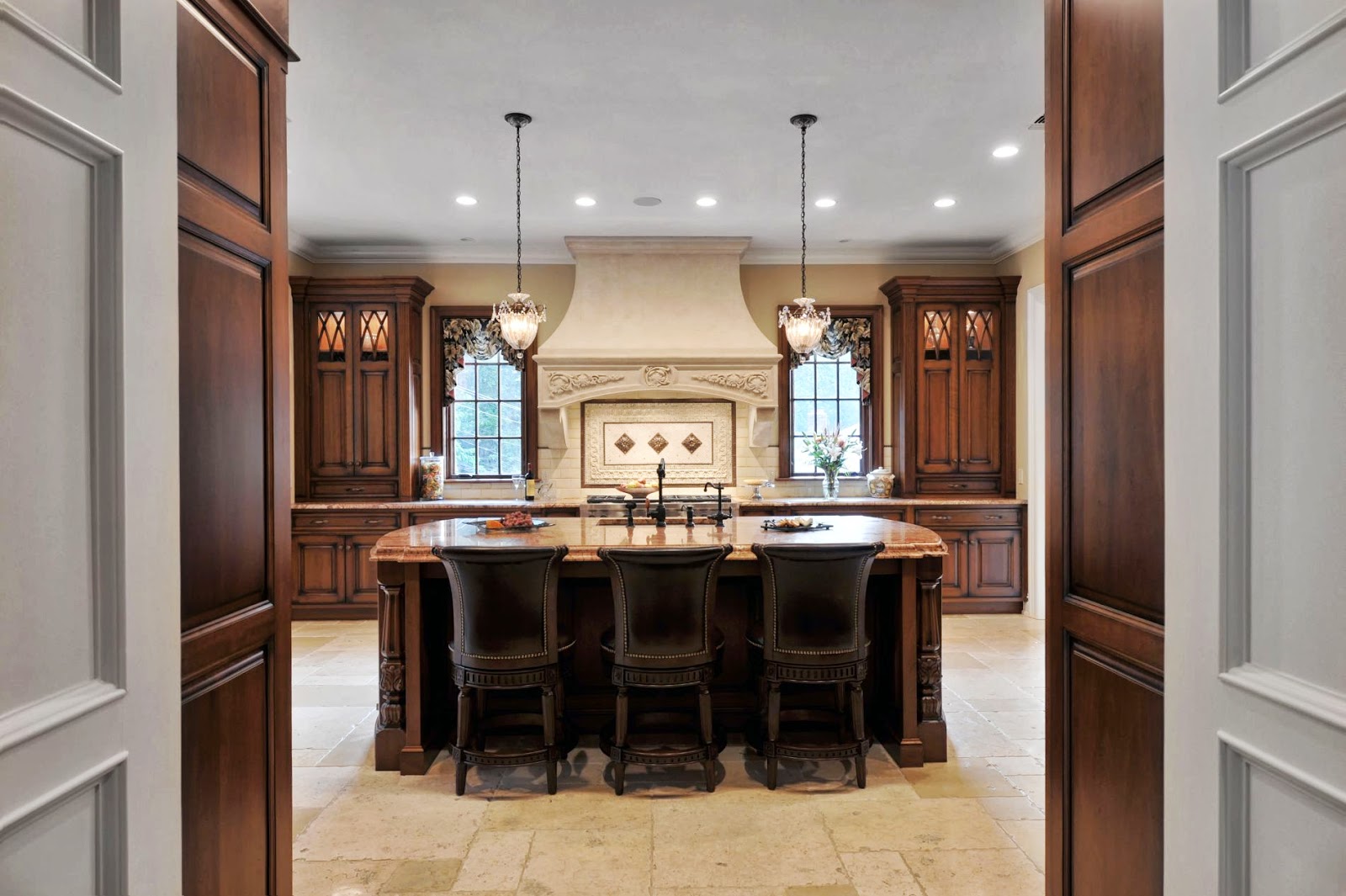 Photo of Showcase Kitchens in Manhasset City, New York, United States - 2 Picture of Point of interest, Establishment, Store, Home goods store, General contractor, Furniture store