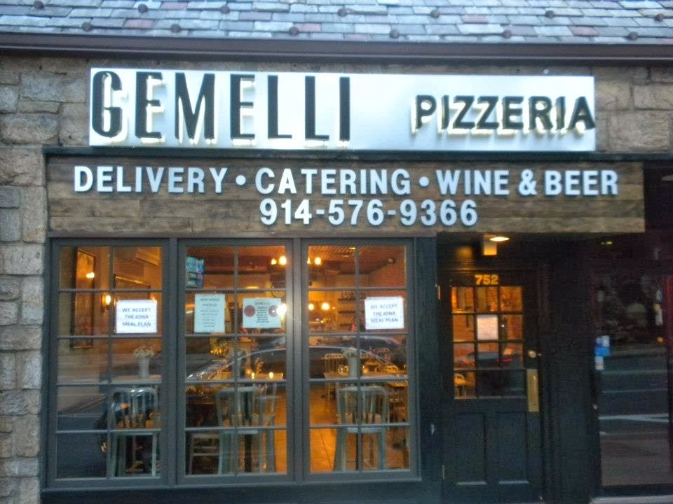 Photo of Gemelli Pizzeria in New Rochelle City, New York, United States - 1 Picture of Restaurant, Food, Point of interest, Establishment, Meal delivery