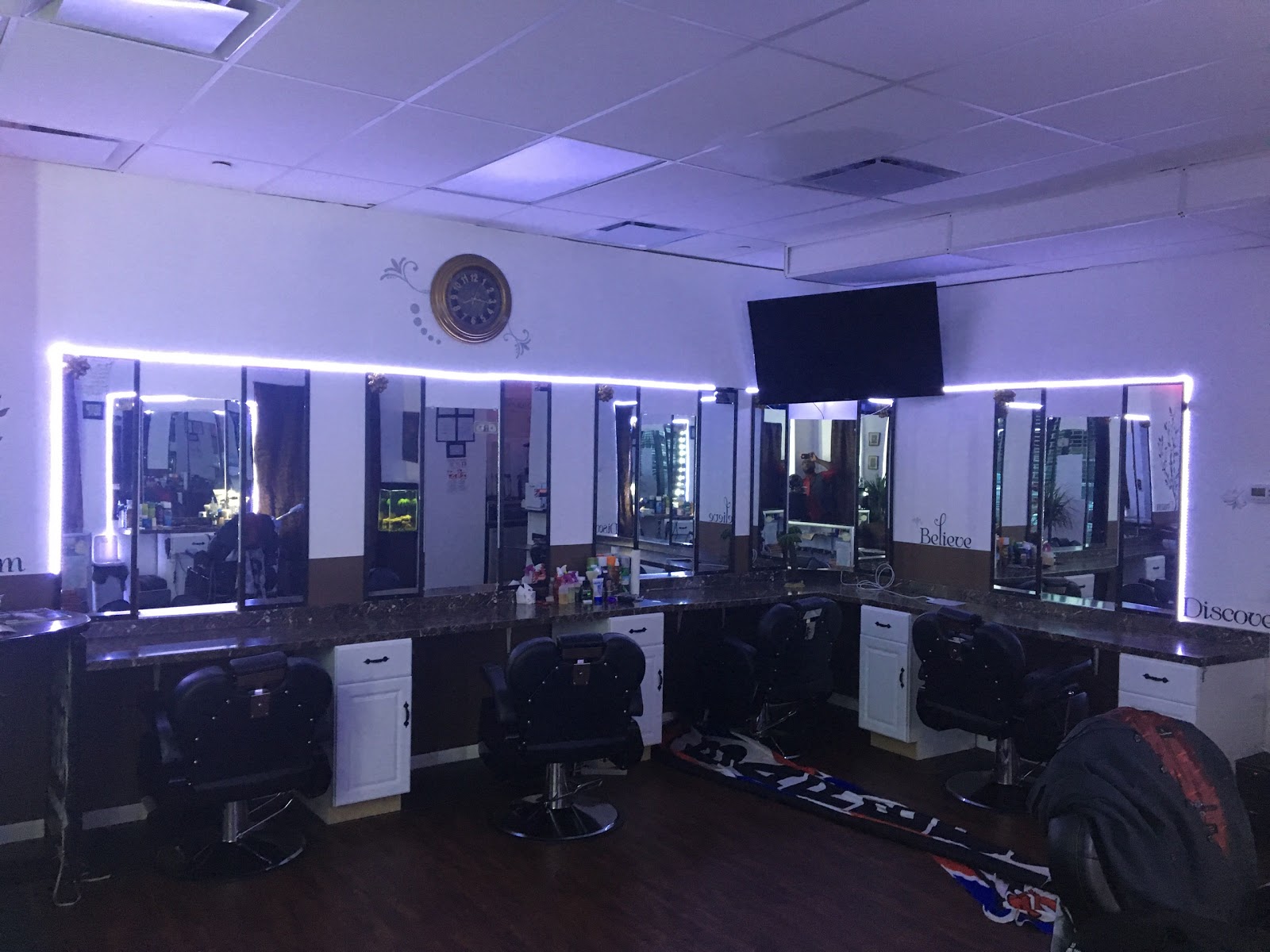 Photo of Classic touch cuts llc in Bronx City, New York, United States - 5 Picture of Point of interest, Establishment, Health, Hair care