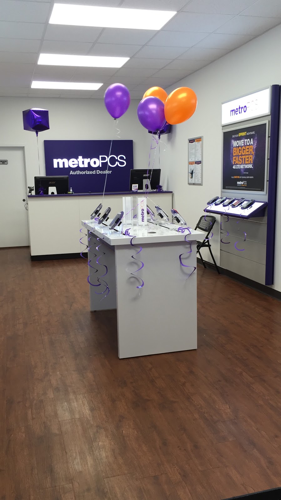 Photo of MetroPCS Authorized Dealer in Queens City, New York, United States - 2 Picture of Point of interest, Establishment, Store