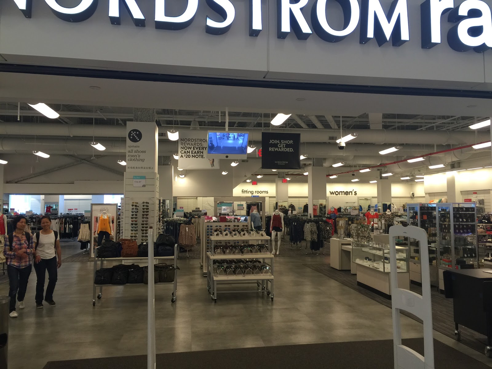 Photo of Nordstrom Rack Skyview Center in Queens City, New York, United States - 1 Picture of Point of interest, Establishment, Store, Clothing store, Shoe store, Department store