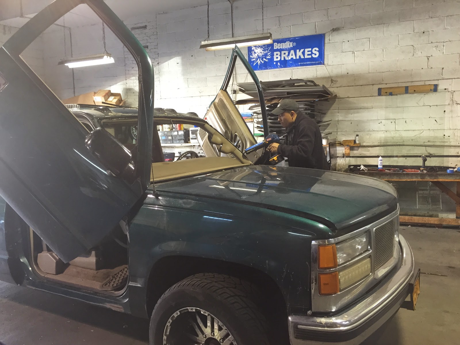 Photo of Mobile Auto Glass Inc in Jamaica City, New York, United States - 6 Picture of Point of interest, Establishment, Car repair, General contractor