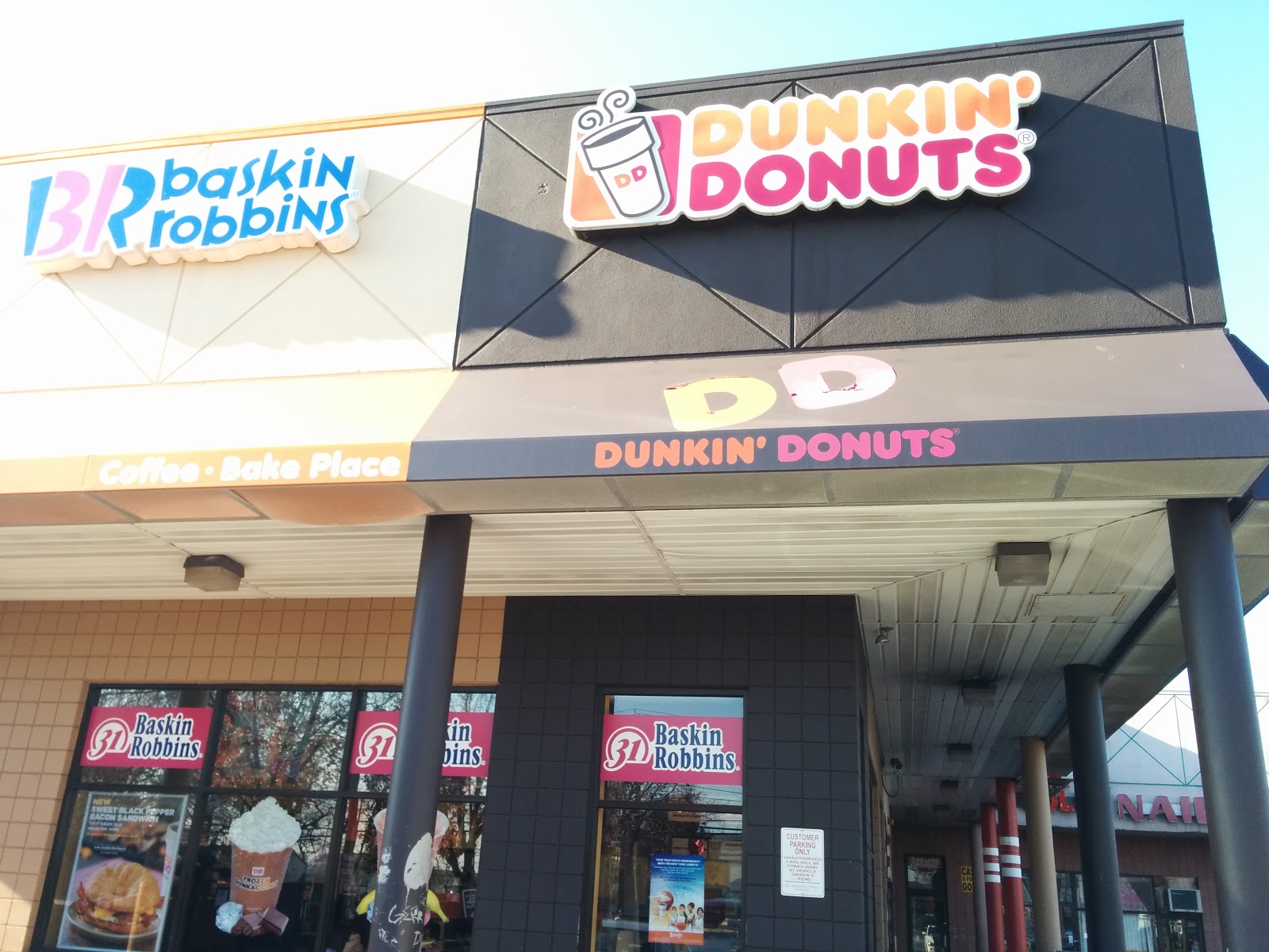 Photo of Dunkin' Donuts in Perth Amboy City, New Jersey, United States - 5 Picture of Restaurant, Food, Point of interest, Establishment, Store, Cafe, Bar, Bakery