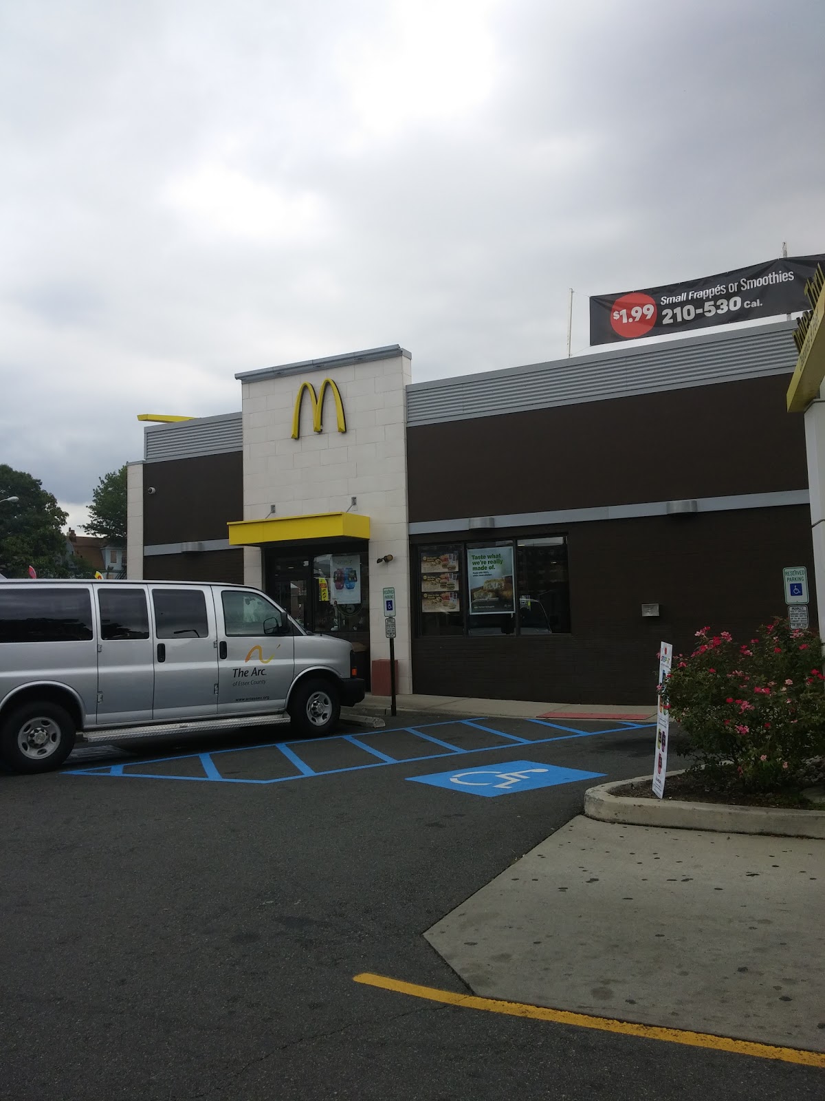 Photo of McDonald's in Irvington City, New Jersey, United States - 5 Picture of Restaurant, Food, Point of interest, Establishment