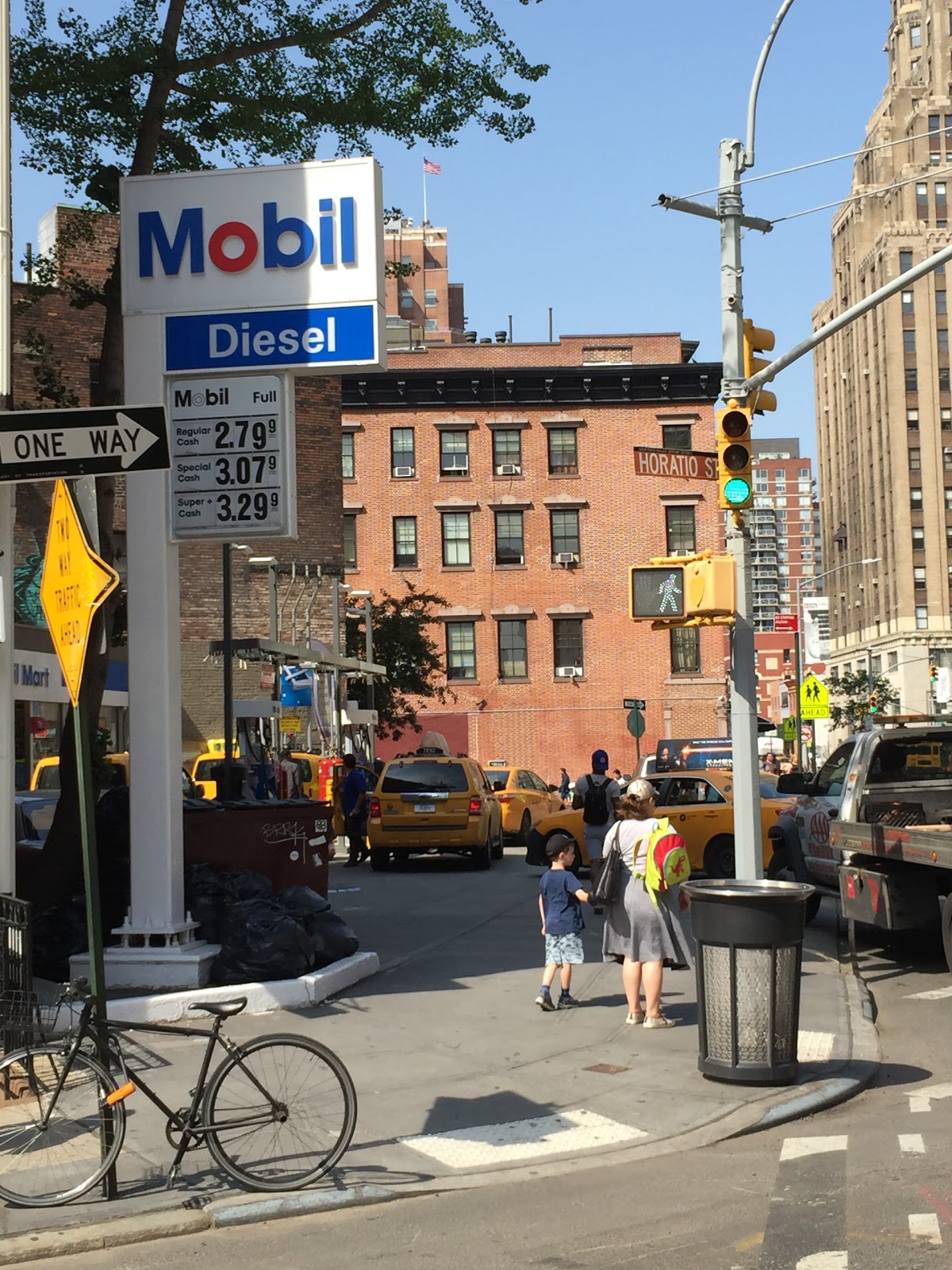 Photo of Mobil in New York City, New York, United States - 8 Picture of Point of interest, Establishment, Gas station