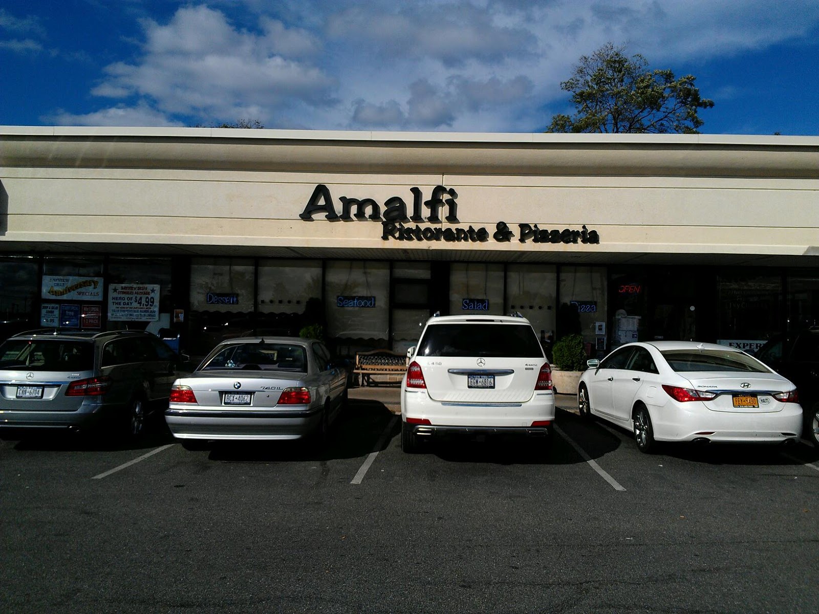 Photo of Amalfi Ristorante & Pizzeria in Port Washington City, New York, United States - 1 Picture of Restaurant, Food, Point of interest, Establishment