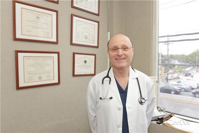 Photo of Zimmerman, Anfang & Gerardi, Gastroenterologists MDs: Doctor Howard Zimmerman MD in New Hyde Park City, New York, United States - 7 Picture of Point of interest, Establishment, Health, Doctor