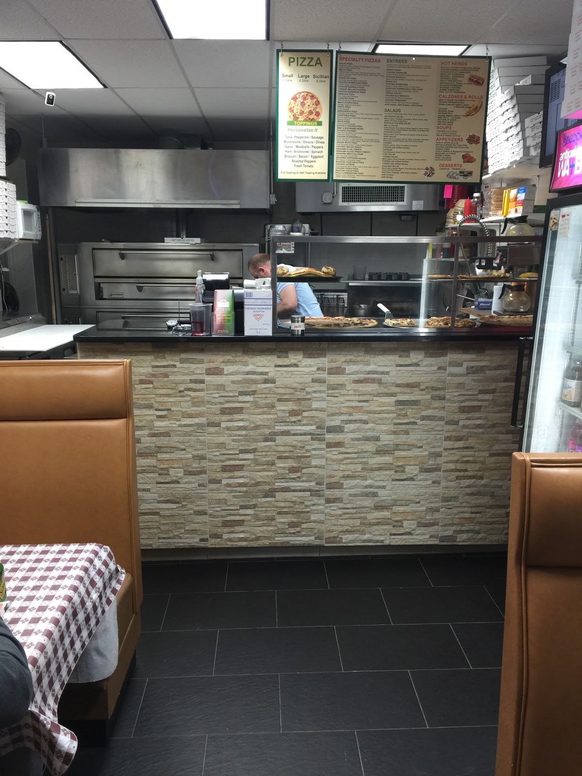 Photo of Dugis pizza in Bronx City, New York, United States - 1 Picture of Restaurant, Food, Point of interest, Establishment