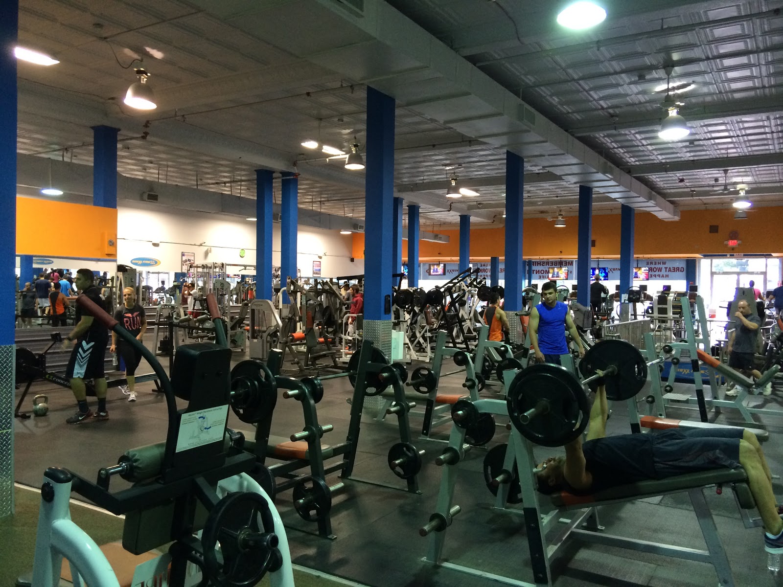 Photo of Intoxx Fitness Clubs in Rockville Centre City, New York, United States - 3 Picture of Point of interest, Establishment, Health