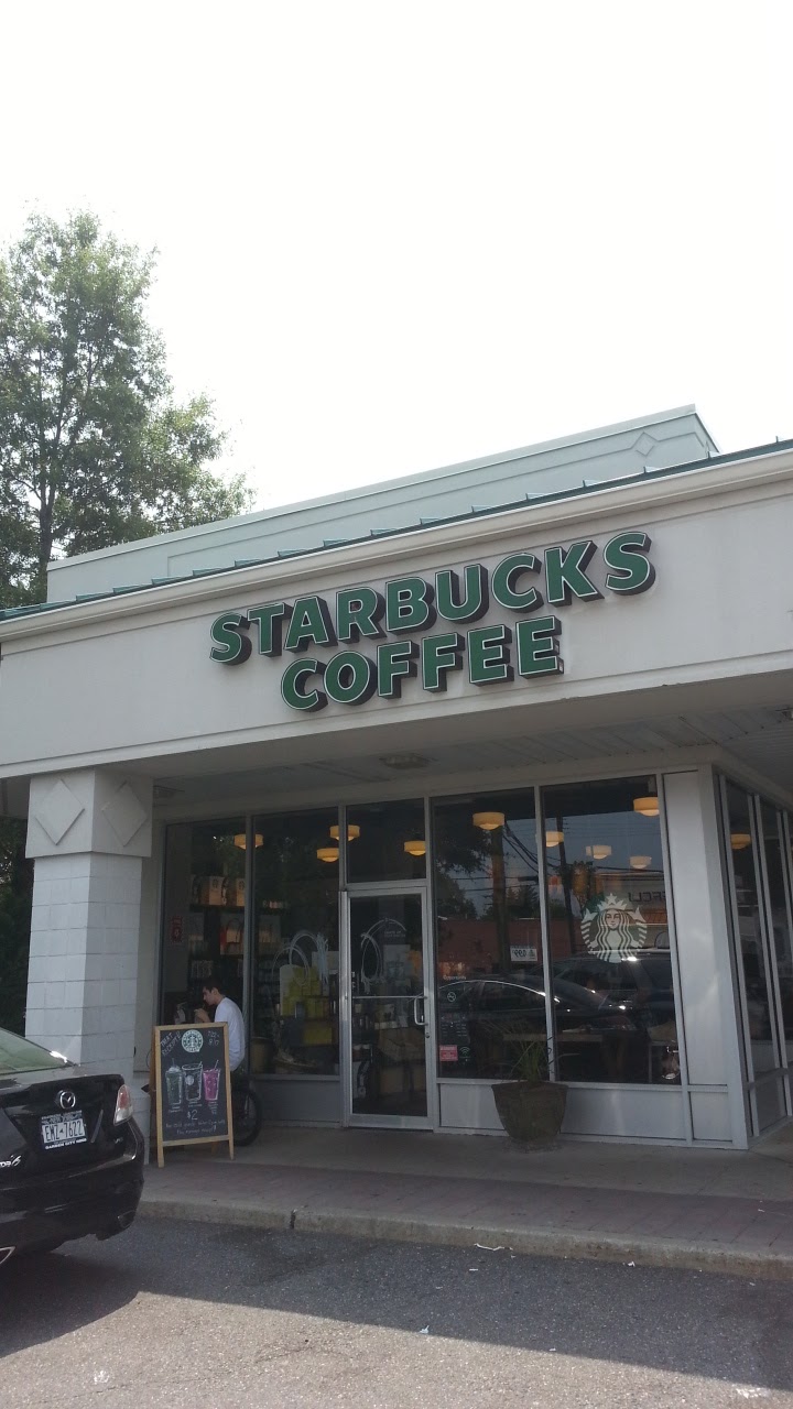 Photo of Starbucks in New Hyde Park City, New York, United States - 1 Picture of Food, Point of interest, Establishment, Store, Cafe