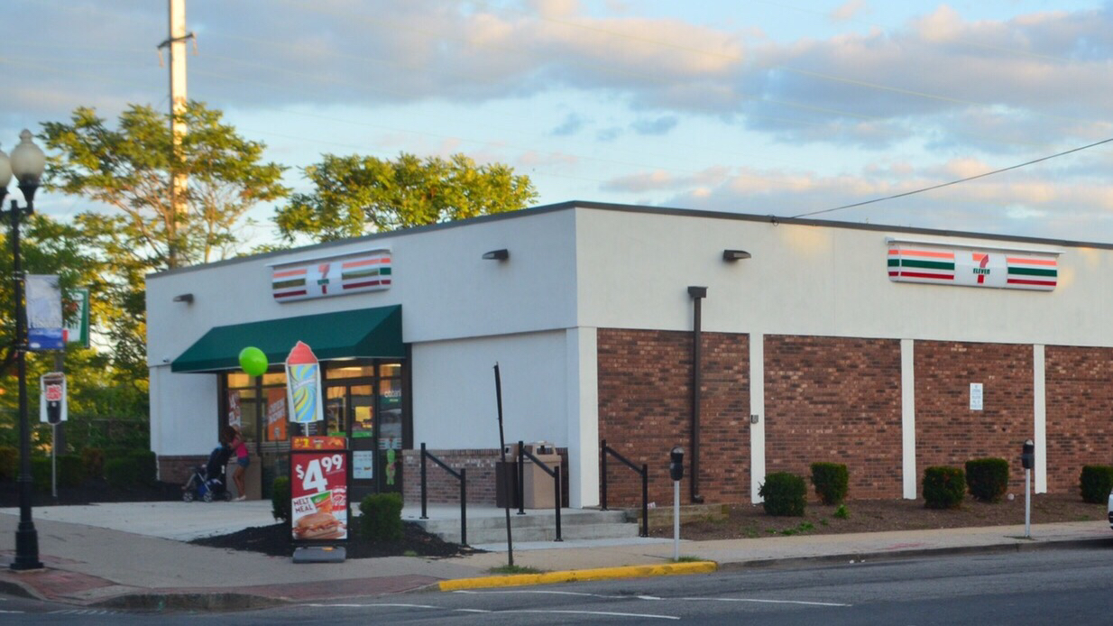 Photo of 7-Eleven in Perth Amboy City, New Jersey, United States - 4 Picture of Food, Point of interest, Establishment, Store, Convenience store