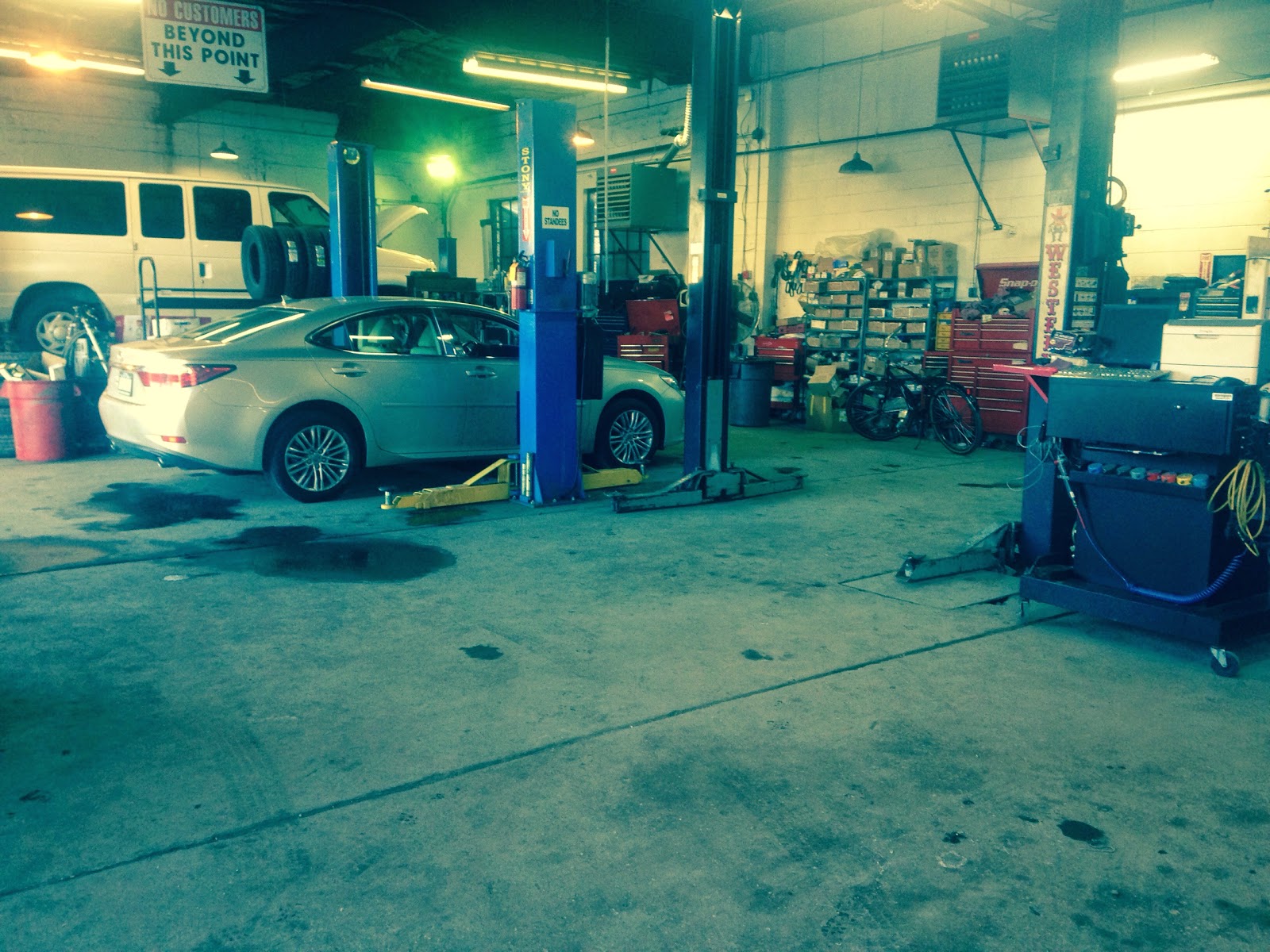 Photo of Mo's Auto Service in Elizabeth City, New Jersey, United States - 4 Picture of Point of interest, Establishment, Car repair