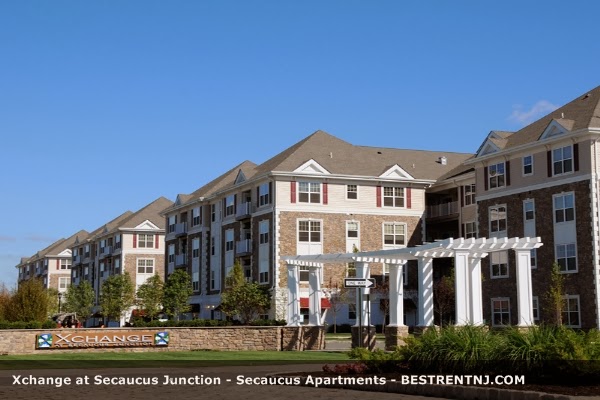 Photo of Xchange at Secaucus Junction in Secaucus City, New Jersey, United States - 1 Picture of Point of interest, Establishment