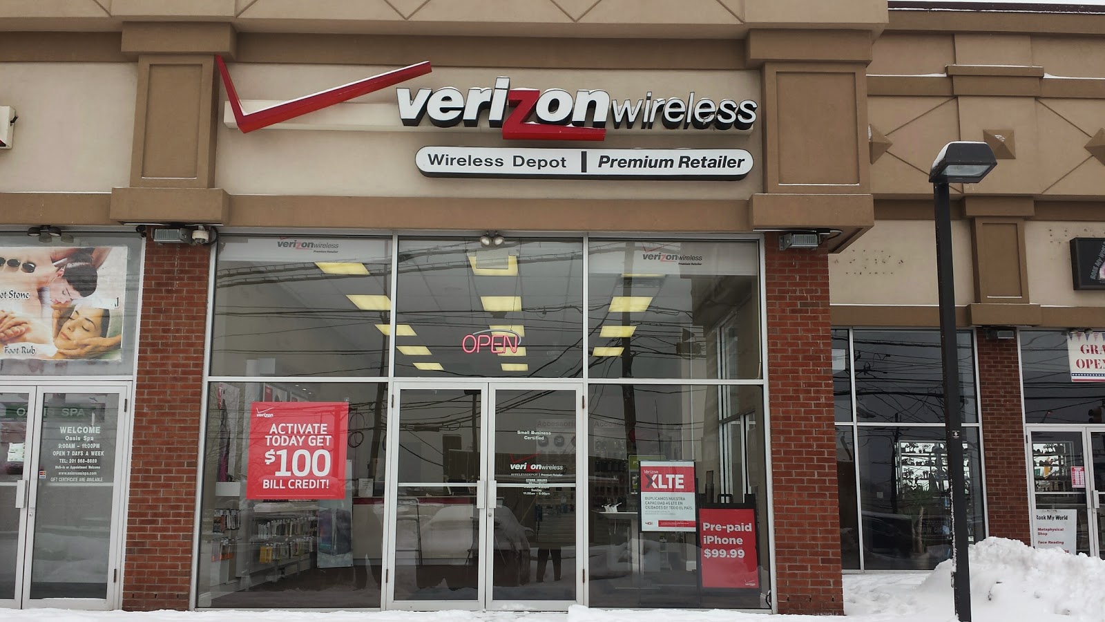 Photo of Verizon Wireless Retailer / Wireless Depot in North Bergen City, New Jersey, United States - 6 Picture of Point of interest, Establishment, Store, Electronics store