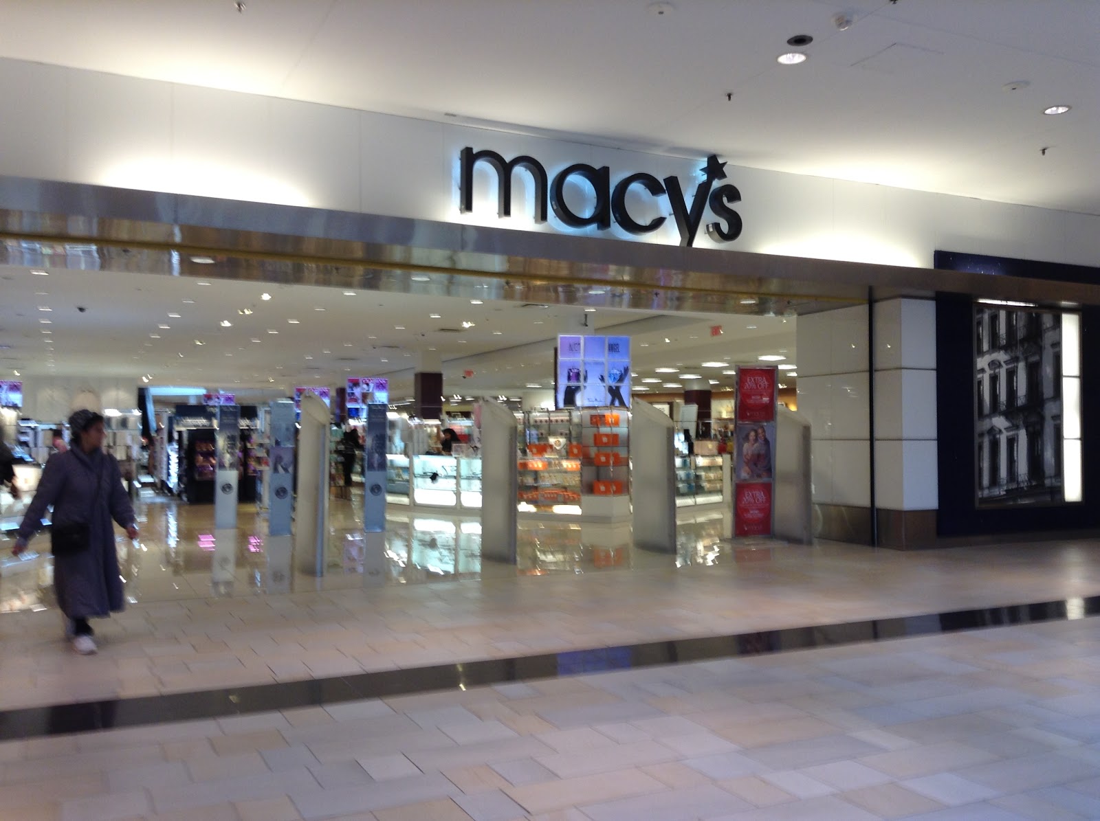Photo of Macy's in Jersey City, New Jersey, United States - 1 Picture of Point of interest, Establishment, Store, Jewelry store, Home goods store, Clothing store, Shoe store, Department store