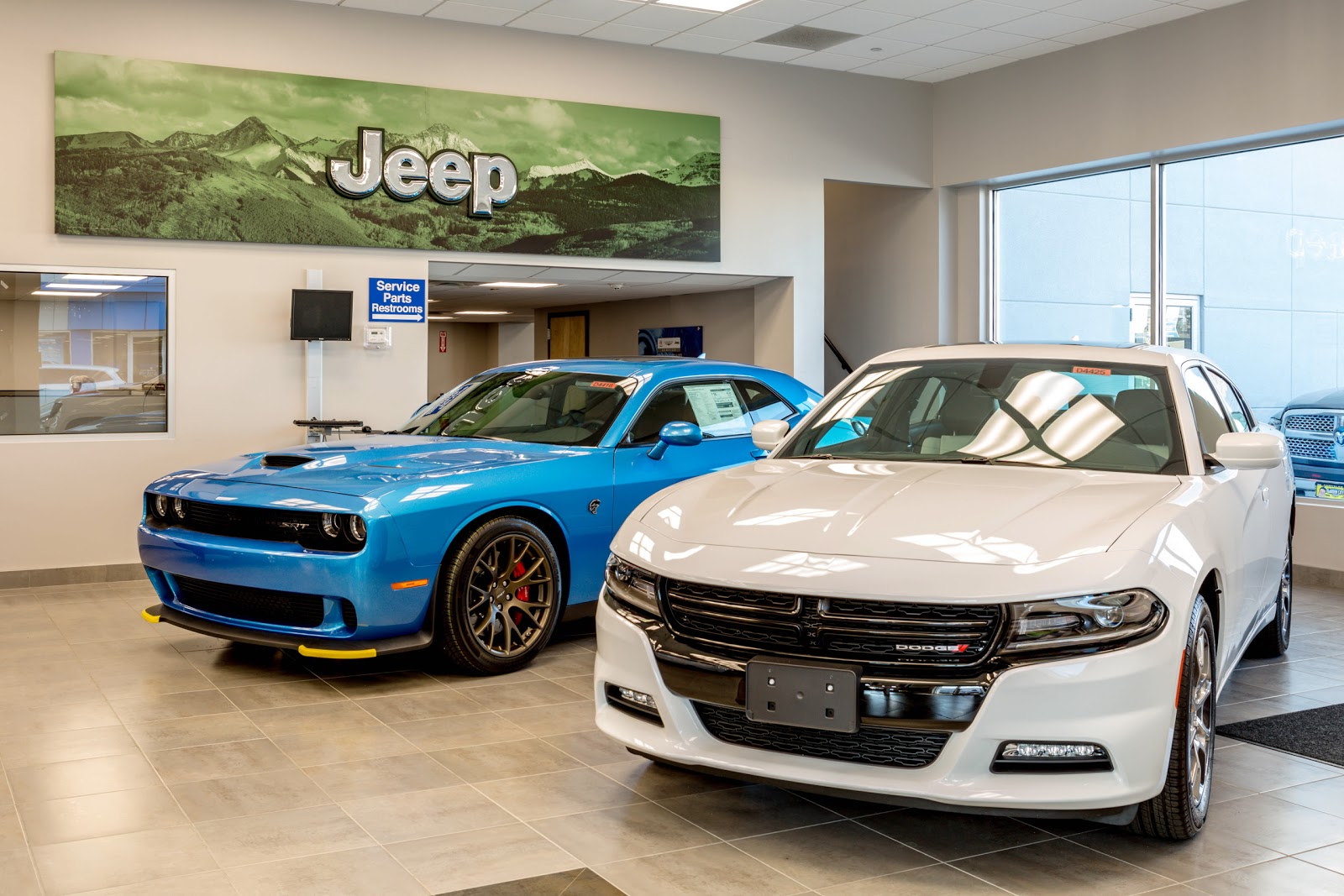 Photo of Garden City Jeep Chrysler Dodge Ram SRT in Hempstead City, New York, United States - 7 Picture of Point of interest, Establishment, Car dealer, Store, Car repair