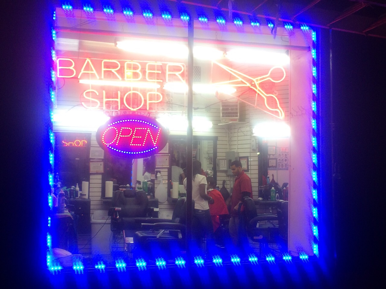 Photo of Evaristo Hair Styles Barber Shop in New York City, New York, United States - 3 Picture of Point of interest, Establishment, Health, Hair care