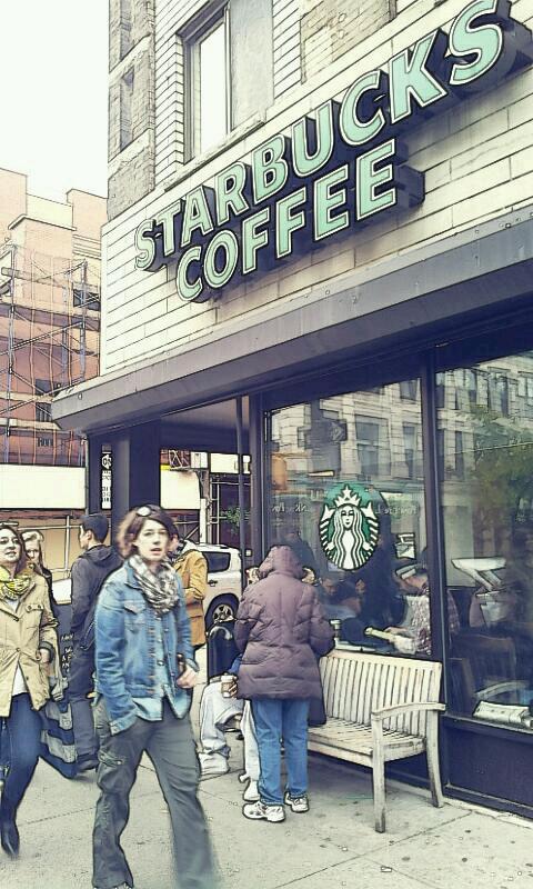 Photo of Starbucks in Brooklyn City, New York, United States - 2 Picture of Food, Point of interest, Establishment, Store, Cafe