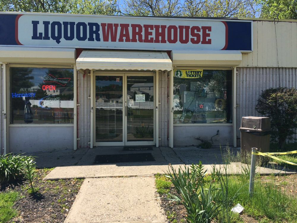 Photo of Liquor Warehouse in Elmwood Park City, New Jersey, United States - 6 Picture of Point of interest, Establishment, Store, Liquor store