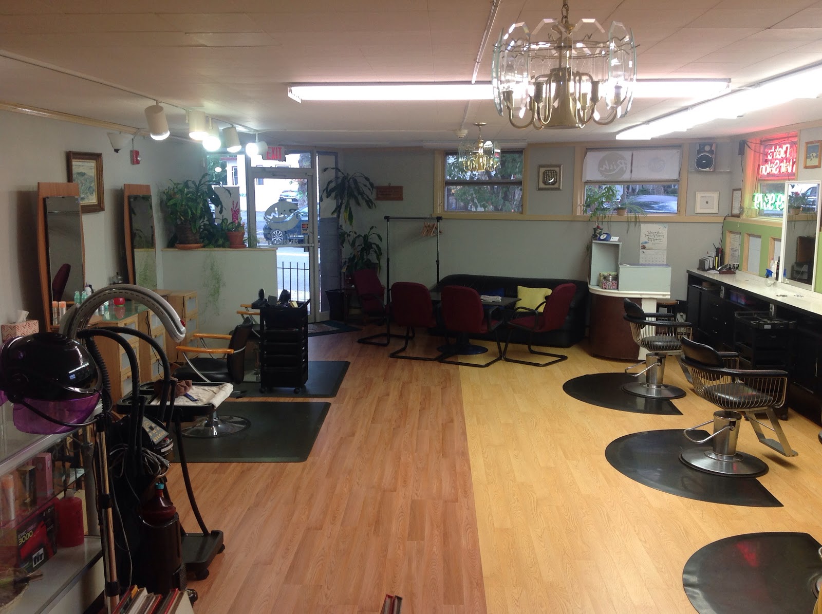 Photo of Rich's Hair Salon in Rutherford City, New Jersey, United States - 3 Picture of Point of interest, Establishment, Beauty salon