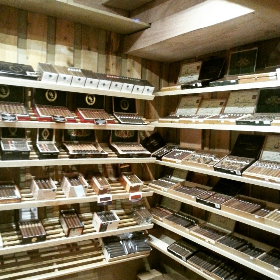 Photo of Amadiz Cigar Inc in Bronx City, New York, United States - 3 Picture of Point of interest, Establishment, Store