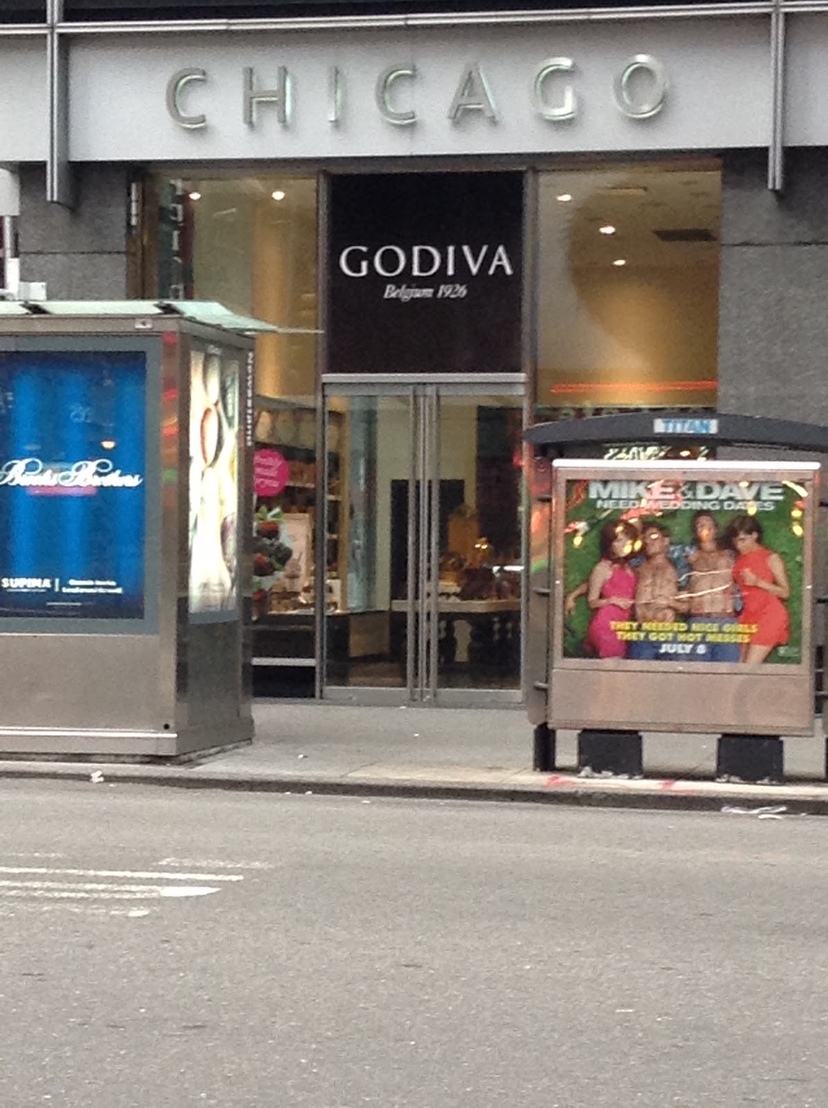 Photo of Godiva Chocolatier - 7th Avenue in New York City, New York, United States - 1 Picture of Food, Point of interest, Establishment, Store