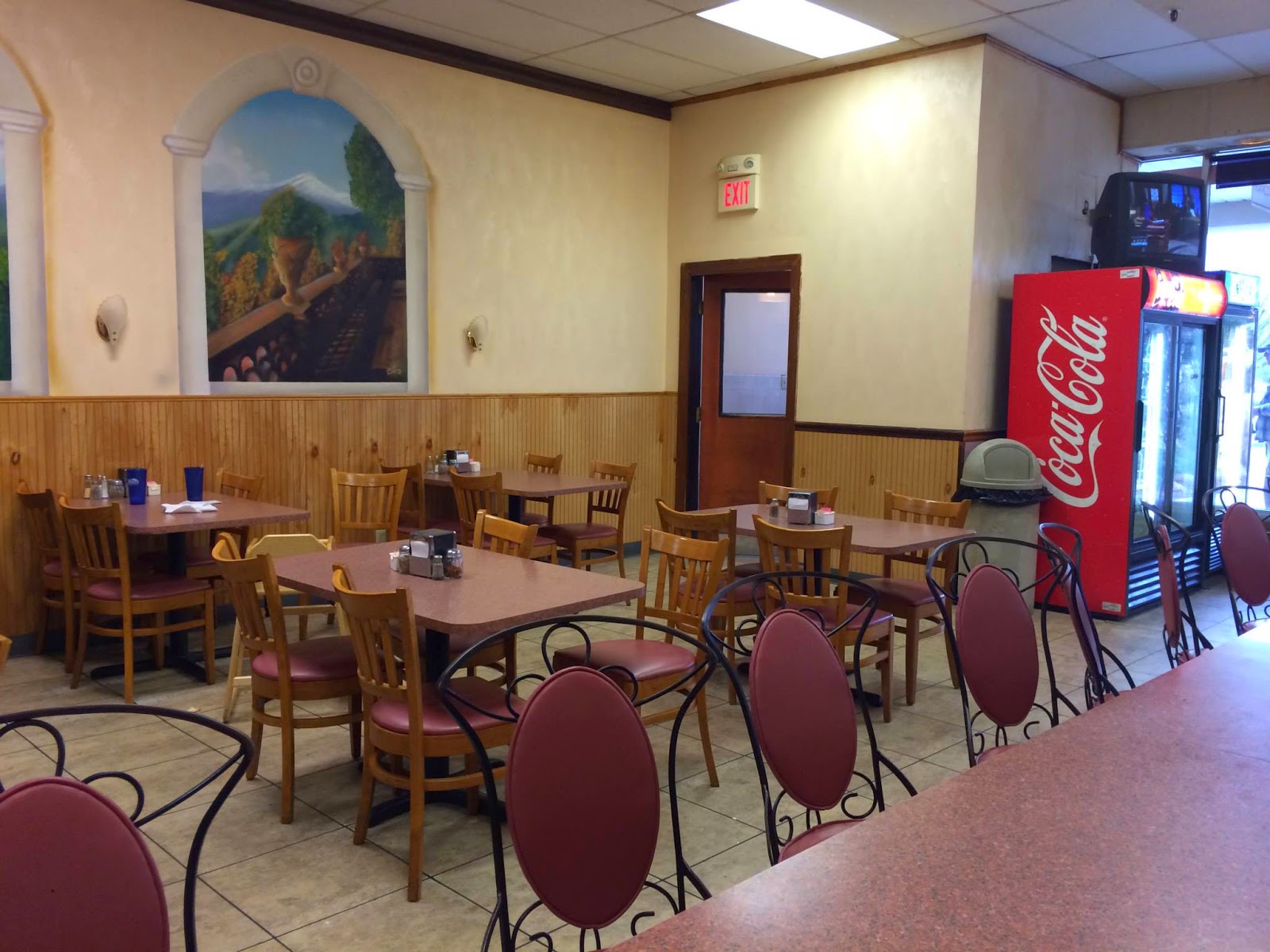 Photo of Franco's Pizzeria & Ristorante in West Caldwell City, New Jersey, United States - 3 Picture of Restaurant, Food, Point of interest, Establishment, Meal takeaway, Meal delivery