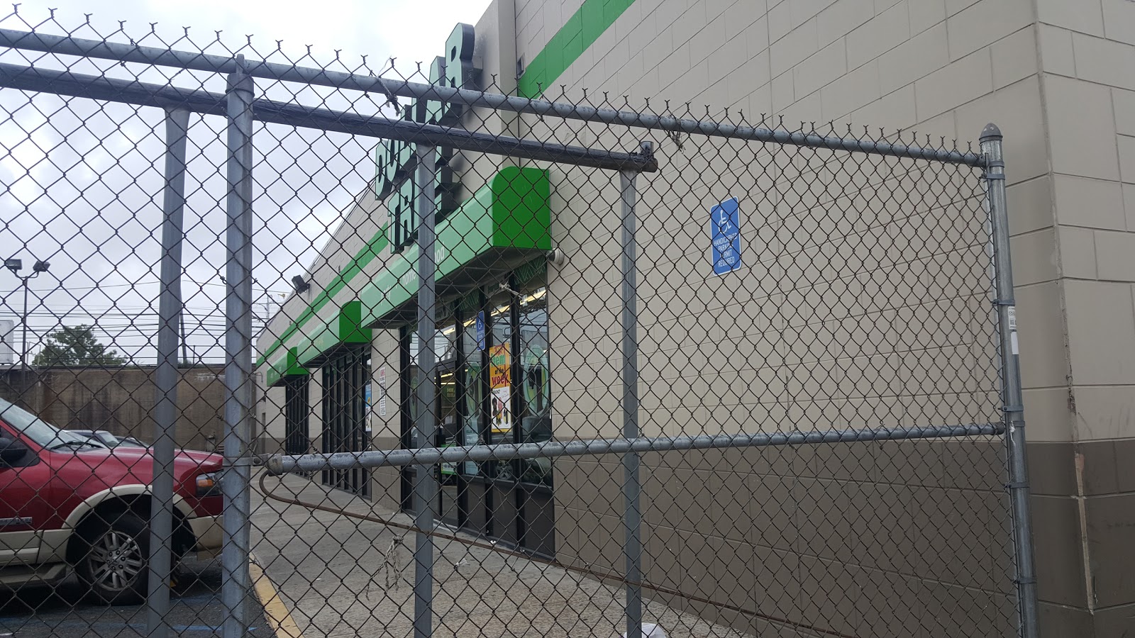 Photo of Dollar Tree in Queens City, New York, United States - 2 Picture of Food, Point of interest, Establishment, Store, Home goods store