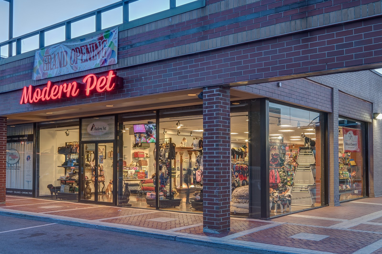 Photo of Modern Pet in Queens City, New York, United States - 1 Picture of Point of interest, Establishment, Store