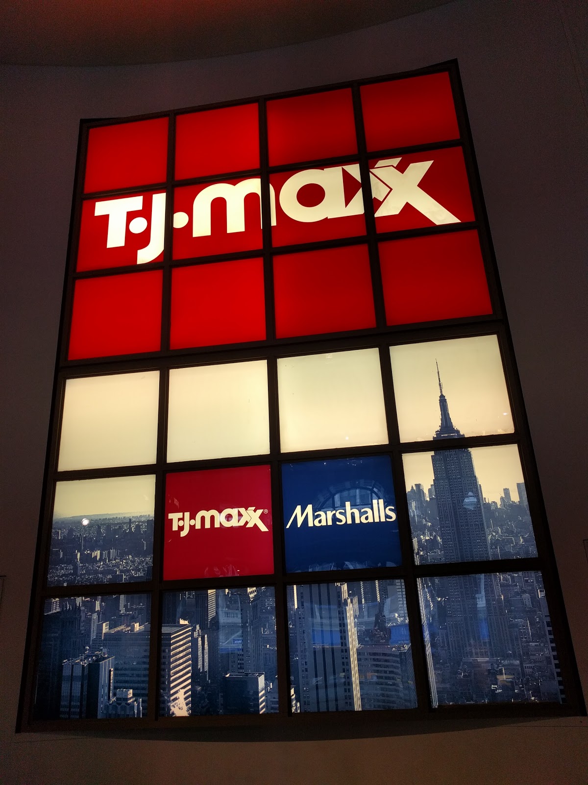 Photo of T.J. Maxx in New York City, New York, United States - 5 Picture of Point of interest, Establishment, Store, Jewelry store, Clothing store, Department store