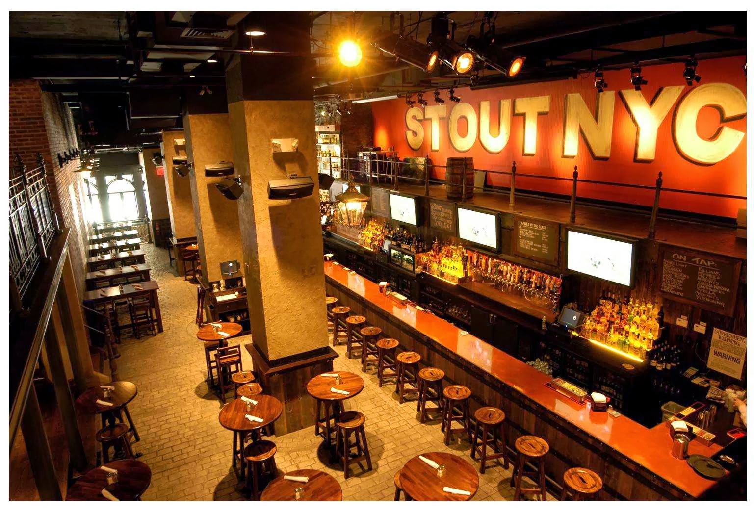 Photo of Stout NYC in New York City, New York, United States - 5 Picture of Restaurant, Food, Point of interest, Establishment, Bar