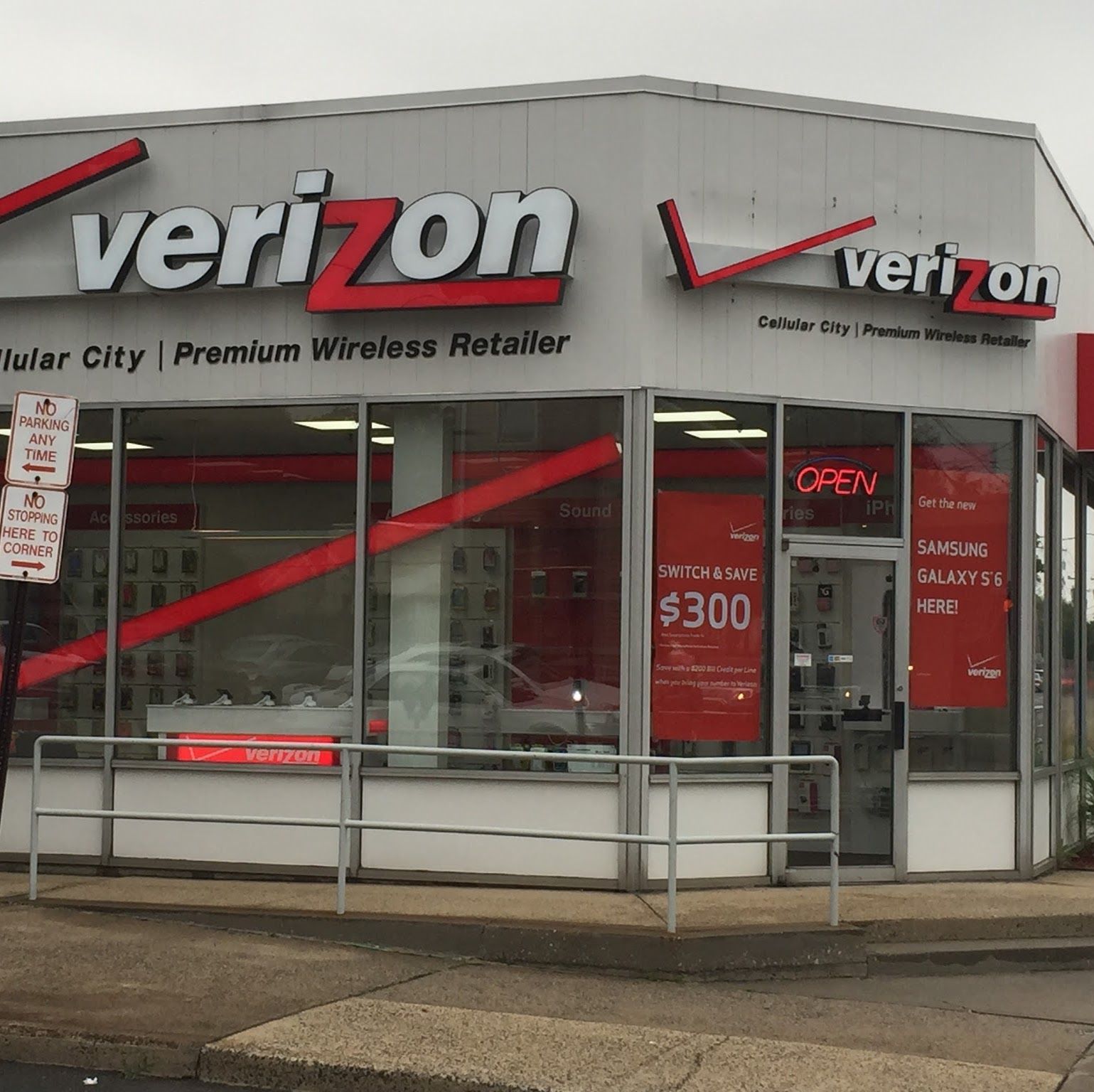 Photo of Verizon Wireless in Valley Stream City, New York, United States - 1 Picture of Point of interest, Establishment, Store