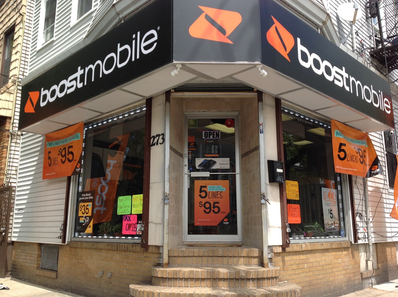 Photo of Boost Mobile Store by HQ Wireless LLC in Newark City, New Jersey, United States - 1 Picture of Point of interest, Establishment