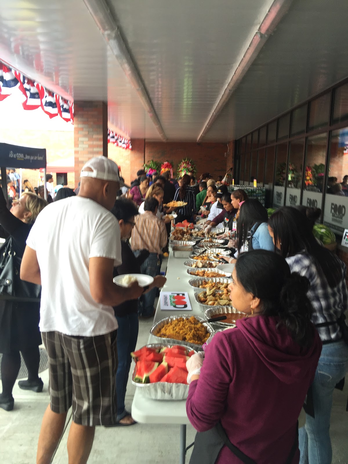 Photo of 163rd Food Bazaar Supermarket in Bronx City, New York, United States - 9 Picture of Food, Point of interest, Establishment, Store, Grocery or supermarket, Bakery