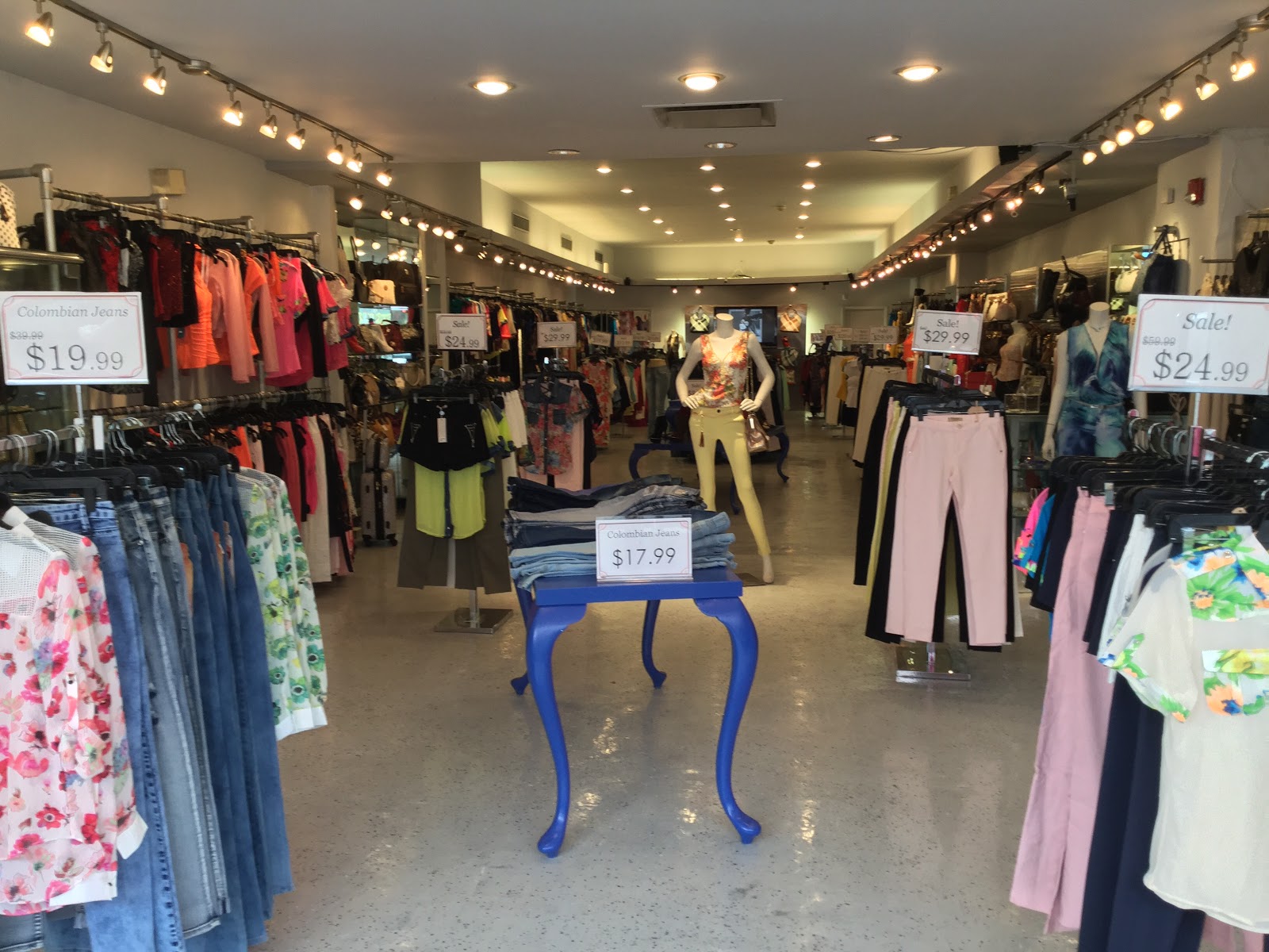 Photo of Oxygen in West New York City, New Jersey, United States - 2 Picture of Point of interest, Establishment, Store, Clothing store