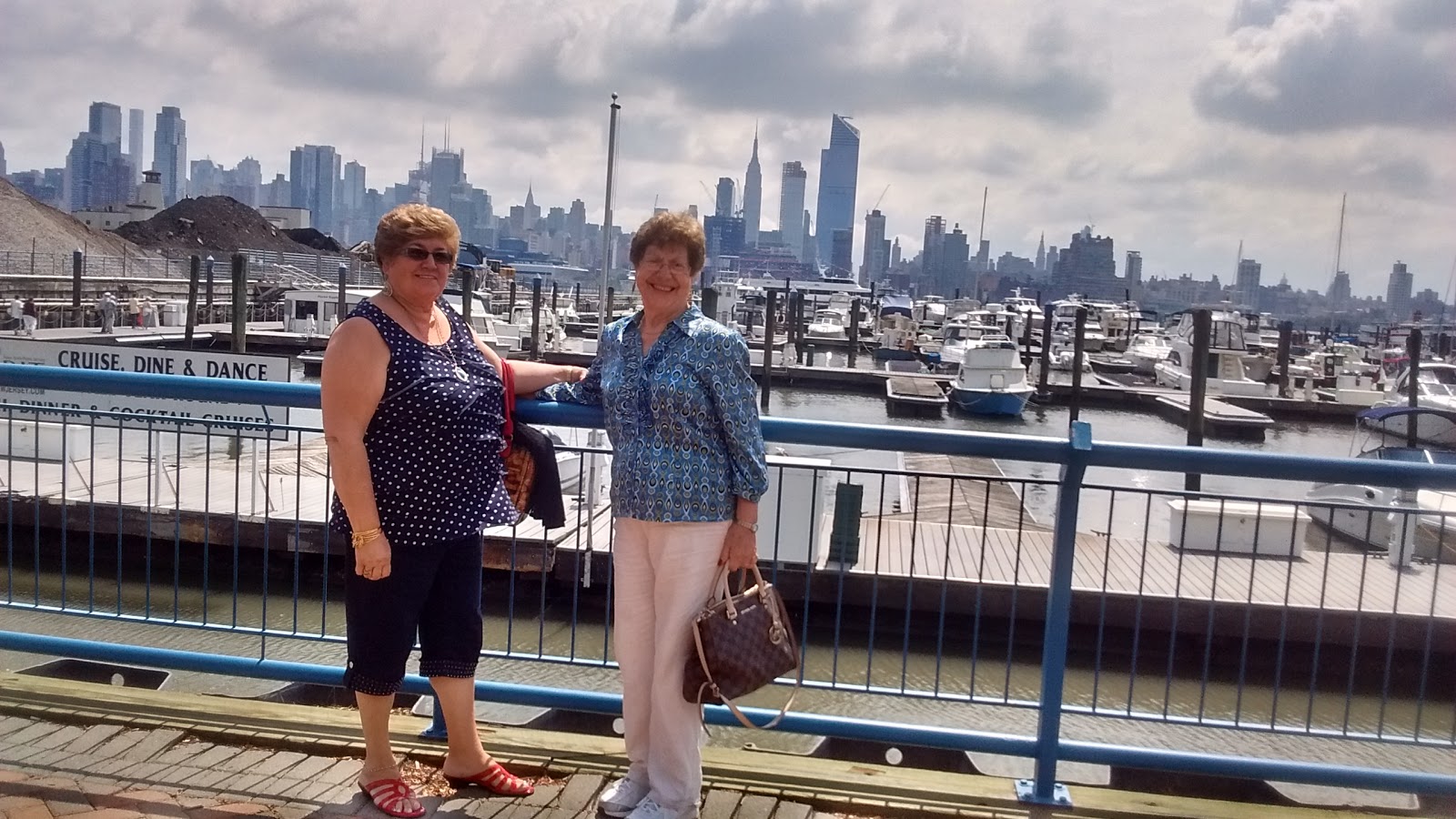 Photo of Spirit of New Jersey in Weehawken City, New Jersey, United States - 7 Picture of Restaurant, Food, Point of interest, Establishment