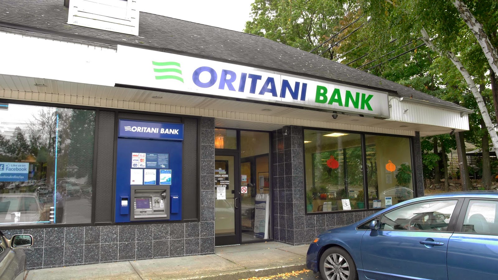 Photo of Oritani Bank in Clifton City, New Jersey, United States - 2 Picture of Point of interest, Establishment, Finance, Atm, Bank