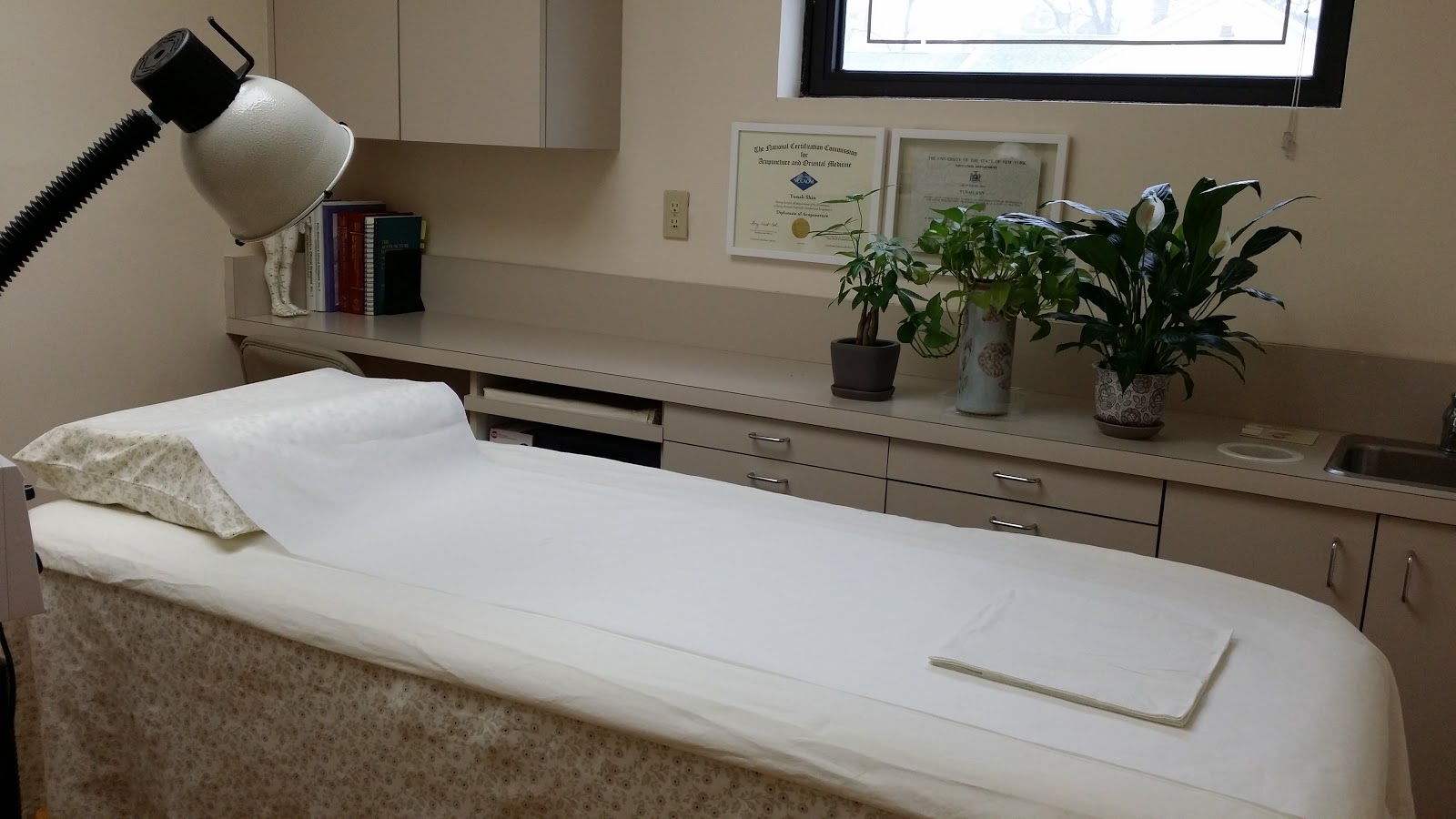 Photo of Bayside Yunas Acupuncture in Queens City, New York, United States - 3 Picture of Point of interest, Establishment, Health