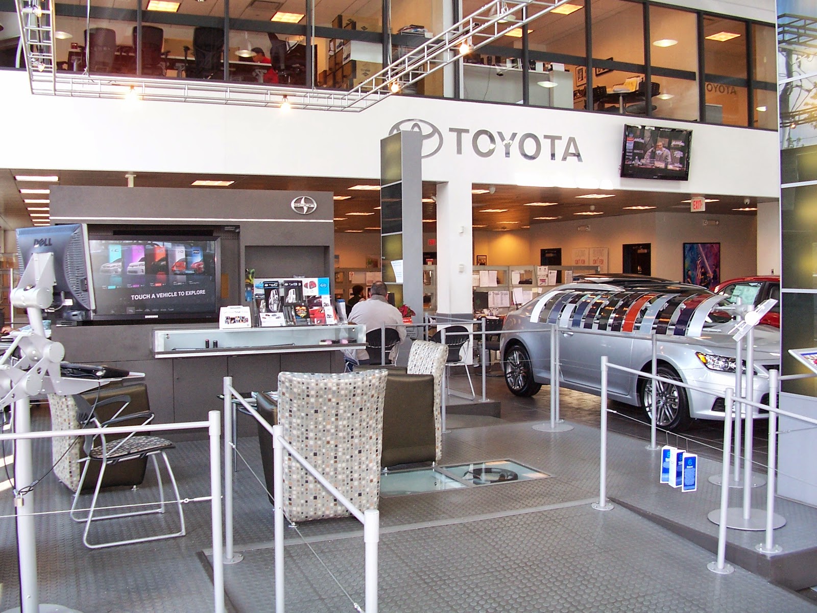Photo of Parkway Toyota in Englewood Cliffs City, New Jersey, United States - 2 Picture of Point of interest, Establishment, Car dealer, Store