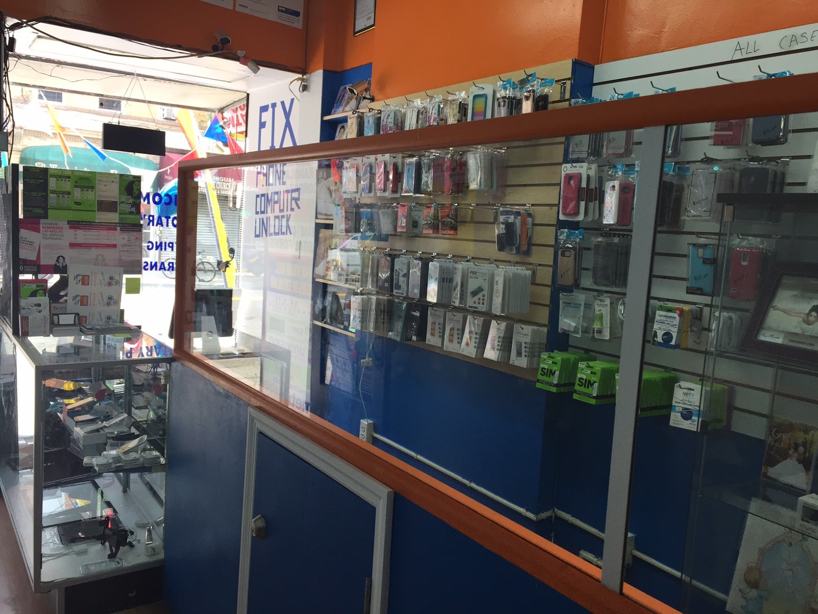 Photo of Like Wireless Smartphone & Computer Repair Multiservice in Queens City, New York, United States - 8 Picture of Point of interest, Establishment, Store, Electronics store