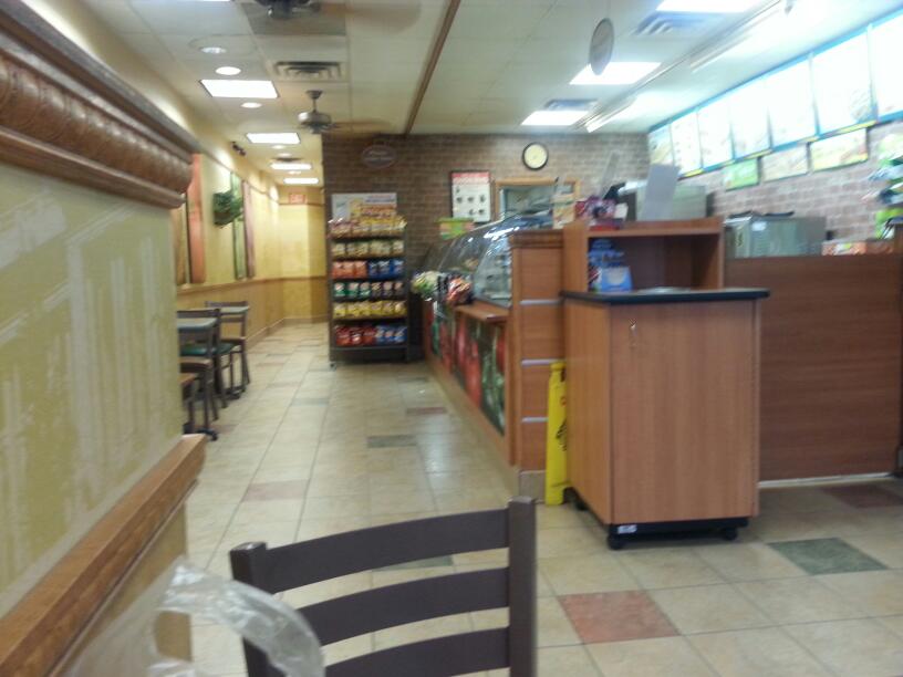 Photo of Subway in Rockville Centre City, New York, United States - 1 Picture of Restaurant, Food, Point of interest, Establishment, Store, Meal takeaway