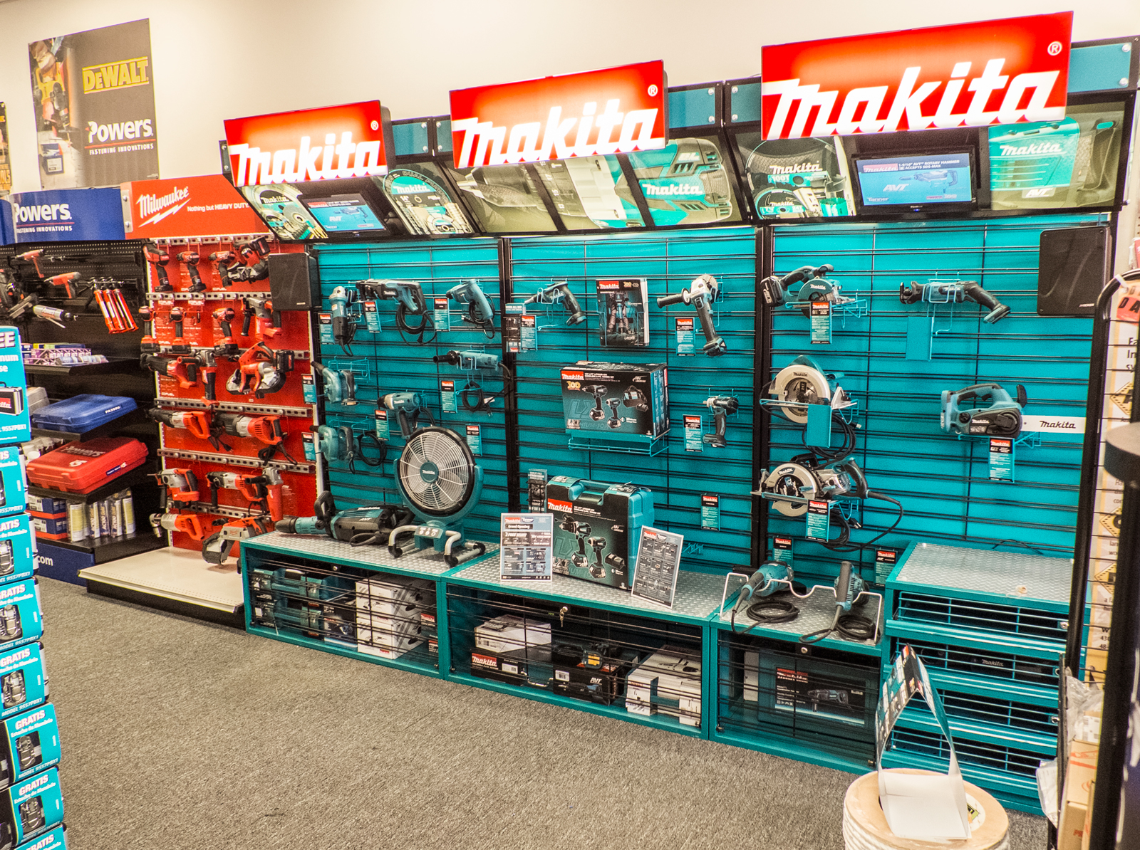 Photo of Tanner Fasteners and Industrial Supplies - Maspeth in Queens City, New York, United States - 6 Picture of Point of interest, Establishment, Store, Hardware store