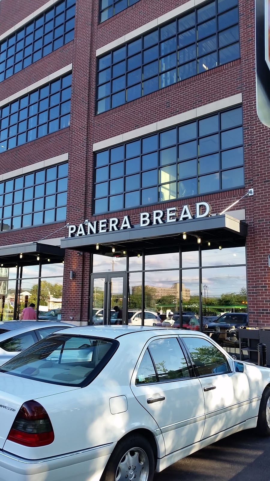 Photo of Panera Bread in Englewood City, New Jersey, United States - 2 Picture of Restaurant, Food, Point of interest, Establishment, Store, Bakery