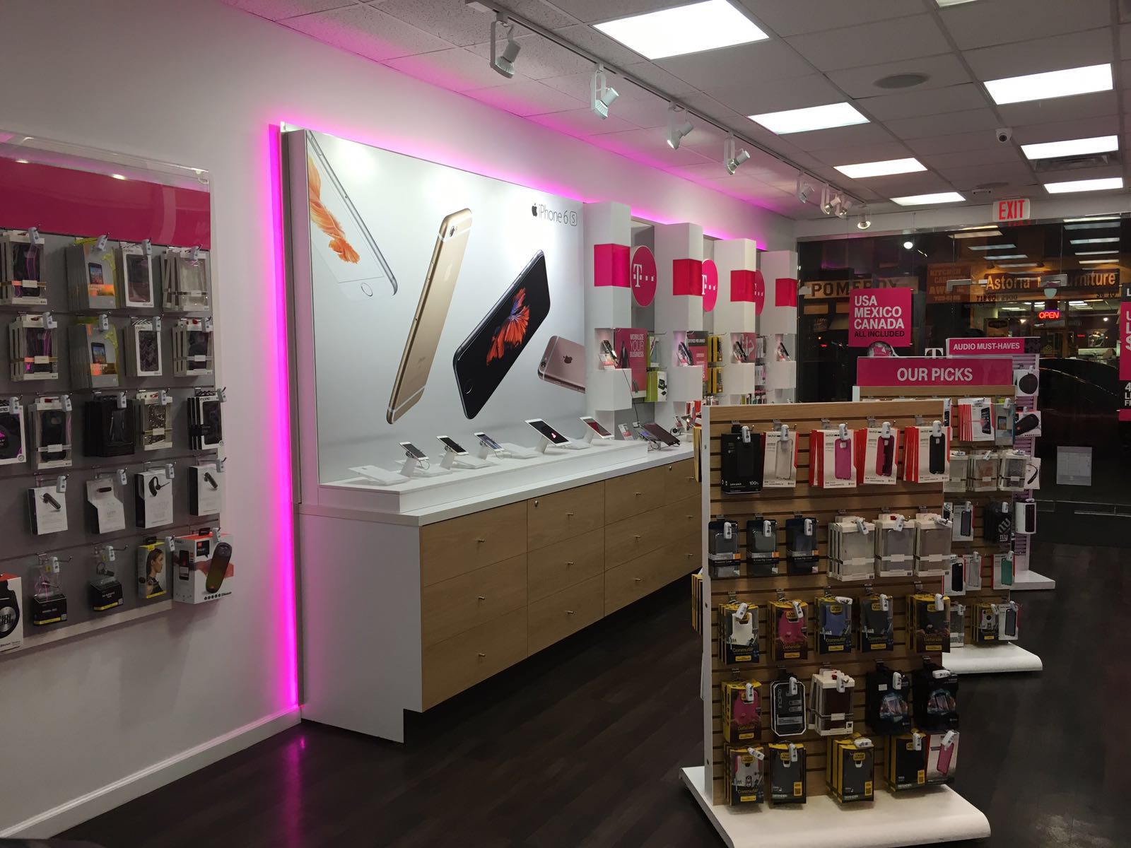 Photo of T-Mobile Queens in Queens City, New York, United States - 3 Picture of Point of interest, Establishment, Store