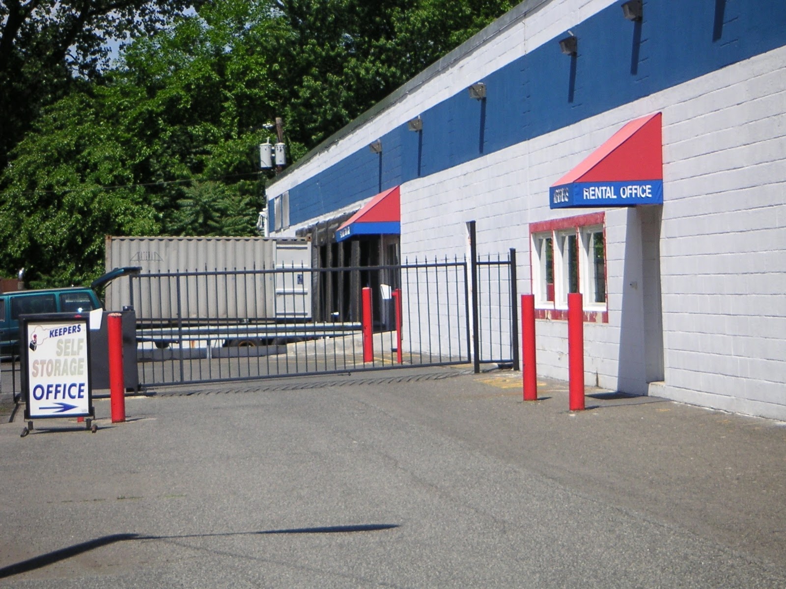 Photo of Keepers Self Storage in Bergenfield City, New Jersey, United States - 2 Picture of Point of interest, Establishment, Storage