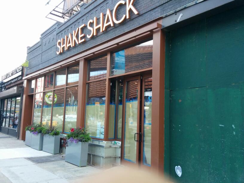 Photo of Shake Shack in Kings County City, New York, United States - 6 Picture of Restaurant, Food, Point of interest, Establishment, Store